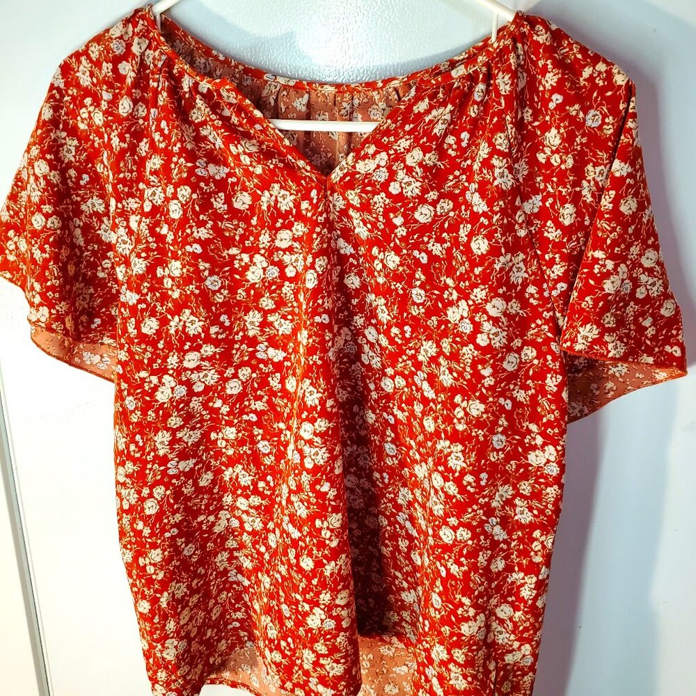 Shein size m floral blouse